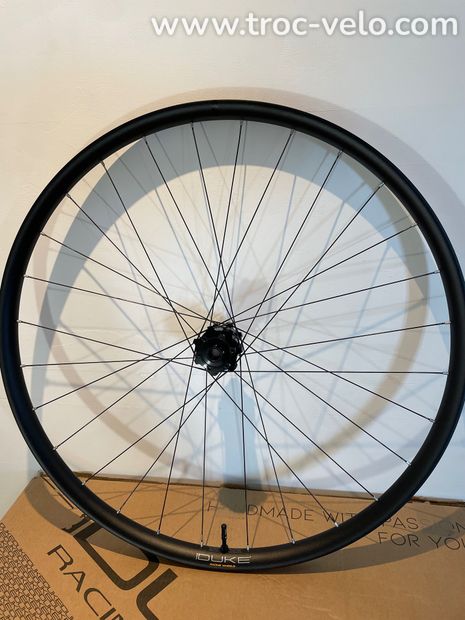 Roues Duke Crazystar moyeux Race Face Vault 424 - 4