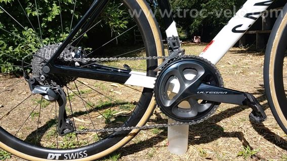 Canyon Ultimate CF SL 8 Disc – Ultegra – DT Swiss PRC 1400 - 4