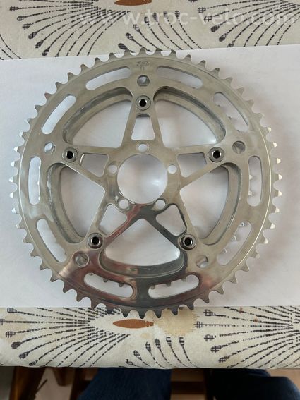 Plateaux neufs 52/42 Stronglight