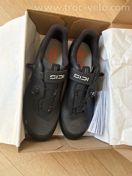 Chaussures vélo route SIDI GENIUS 10 (WYVE) - Taille 45,5 - Noir - État neuf