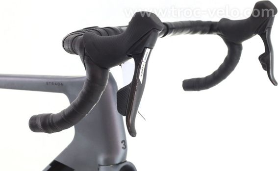 Produit Reconditionne    3t Strada Axs 12v    Gris   Velo De Route   Tres Bon Etat - 6