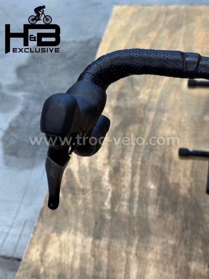 Giant Revolt Advanced 2 Carbon Vélo de gravel Shimano GRX 2023 - 5