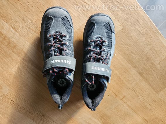 Chaussures shimano SH-M33D NEUVES