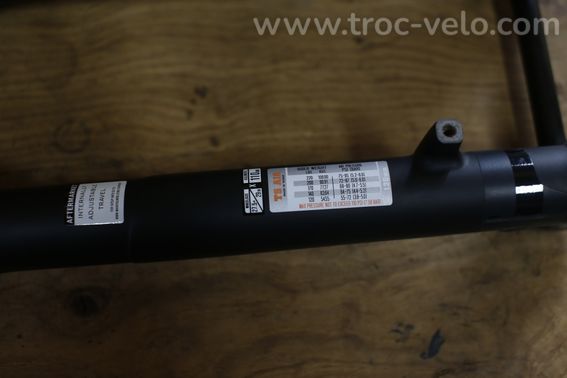 Fourche suspendu Manitou Machete Boost 120mm Travel - 4