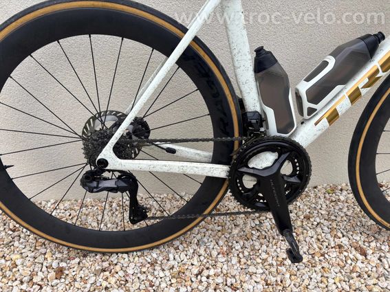 TREK MADONE SLR 7 GEN 8 - 4