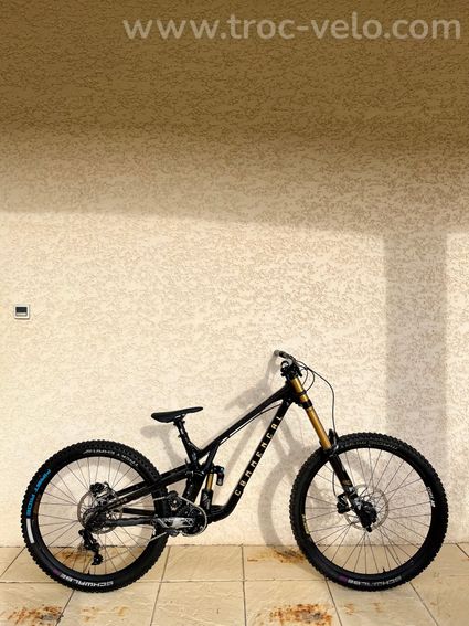 Commencal supreme v5 signature