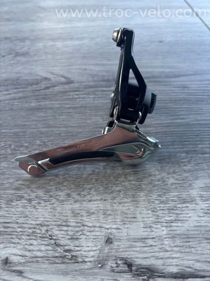Derraileur avant shimano 105