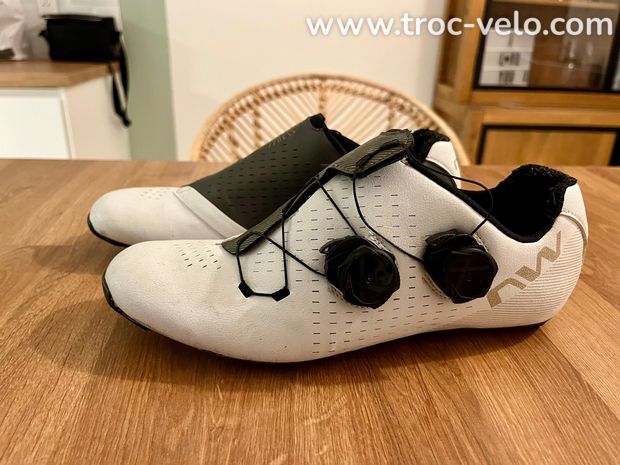 Chaussures vélo route Northwave extrême pro édition limitée 30eme anniversaire 30th anniversary t.40 blanche - 3