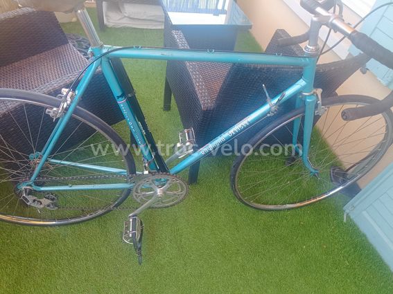 Vélo de route Raymond Delisle restauré