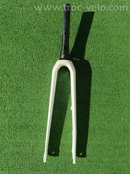 Fourche carbone Adris