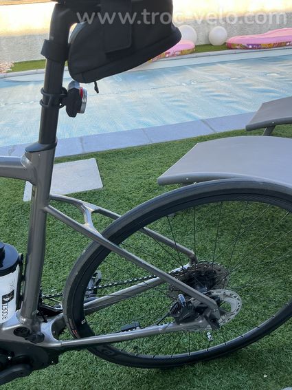 Vélo Giant road e 2 année 2023 + Taille XL batterie additionnelle neuve très bon etat - 5