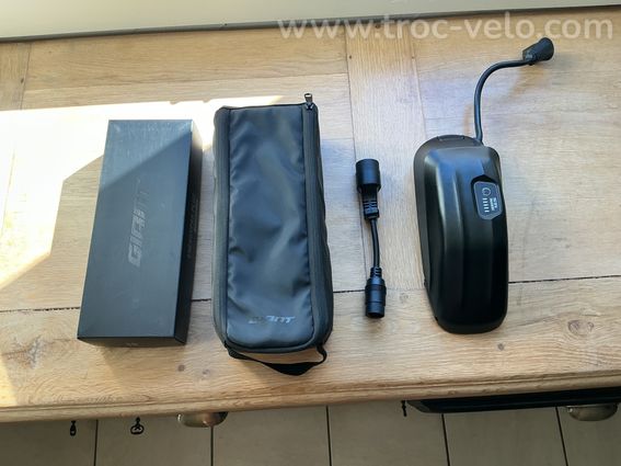 Vélo Giant road e 2 année 2023 + Taille XL batterie additionnelle neuve très bon etat - 9