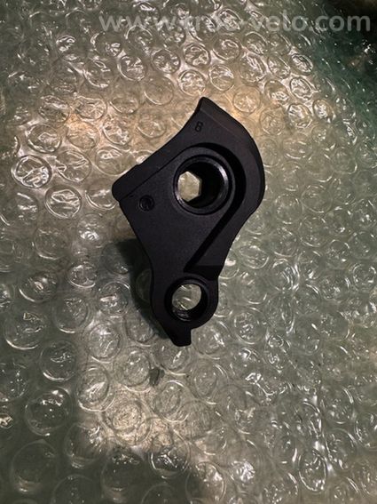 Patte dérailleur UDH - 2