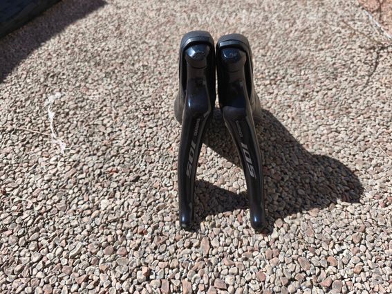 Groupe Shimano 105 11v – manettes, dérailleur, pédalier, freins - 4