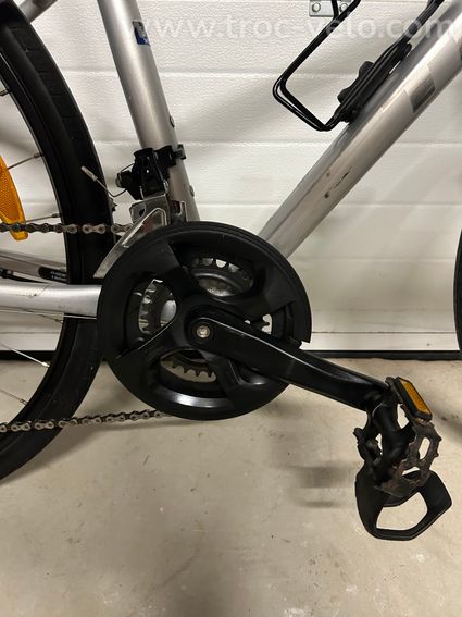 Vélo VTC Route Trek FX2 DISC / Taille S / Gris / Femme - 2