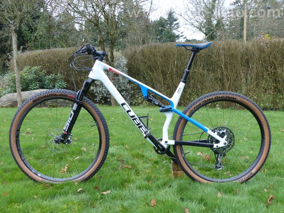 VTT CUBE AMS ZERO99 C:68X  - 13