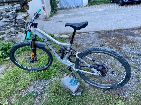 Knolly Warden 2016 (VTT enduro canadien d'excellente qualité) - 6