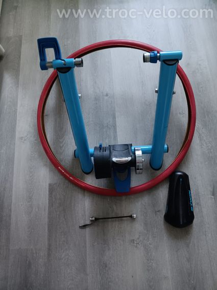 Rouleau + pneu + axe roue + compensateur - 2