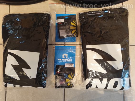 Paire de roues carbone REYNOLDS BLACKLABEL EXPERT AR46 - 4