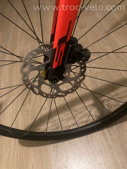 Wilier Cento 10 SL Disc Di2  - 9