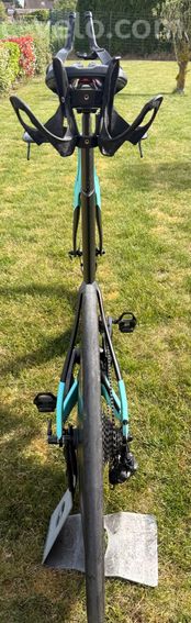 Bianchi Aquila TT / CLM 2024 Taille M - 8