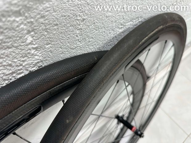 Paire de roues Asterion Schwarz 38 Tubular - 1204g - Boyaux neufs - 8