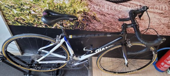 Velo de route Giant 105 Taille S - 2