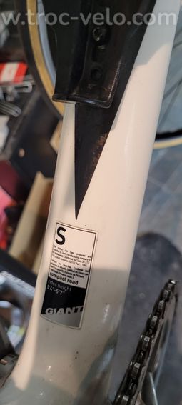 Velo de route Giant 105 Taille S - 6