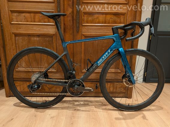 Vélo Scott Addict RC taille M millésime 2027