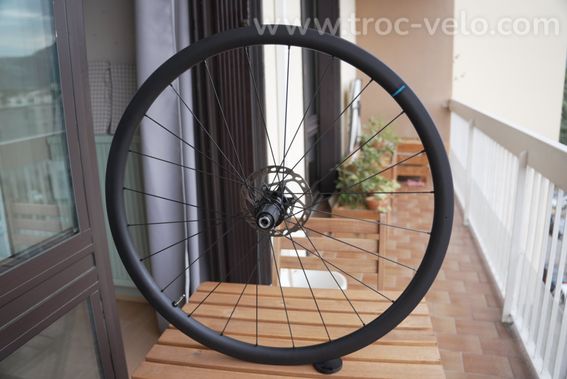 Paire de roues carbone Shimano C32 - 3