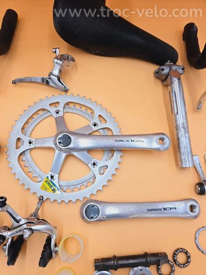 Groupe Shimano 105 6 compartiments - 3