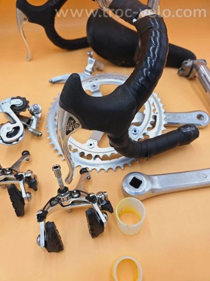 Groupe Shimano 105 6 compartiments - 8