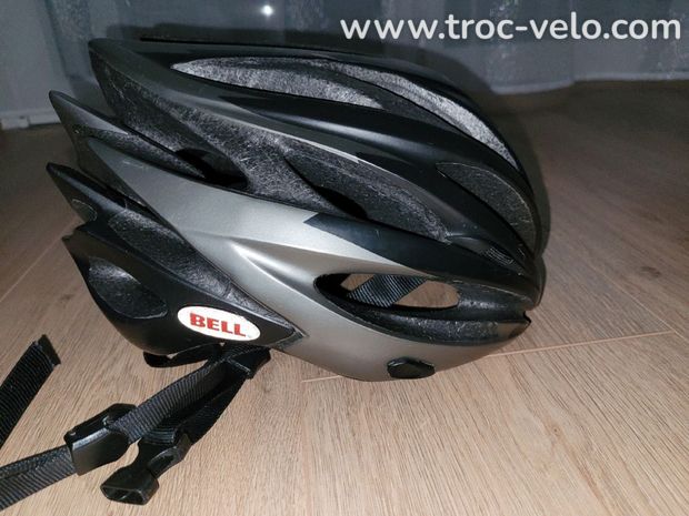 Casque de vélo de la marque Bell - 1