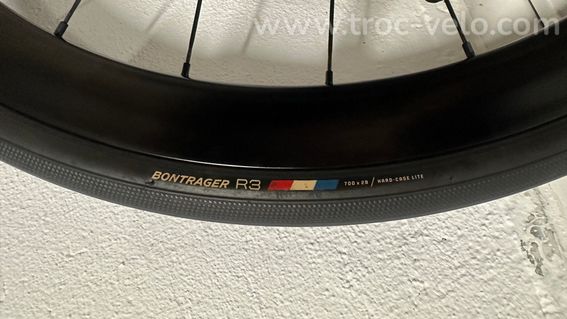 Jantes Giant SLR1 , etat neuf , avec pneus Bontrager - 3