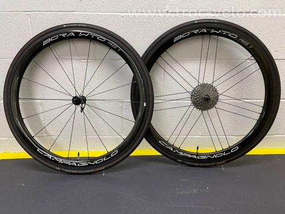 PAIRE DE ROUES EN CARBONE CAMPAGNOLO BORA WTO 45 AVEC ROULEMENTS EN CÉRAMIQUE - 2