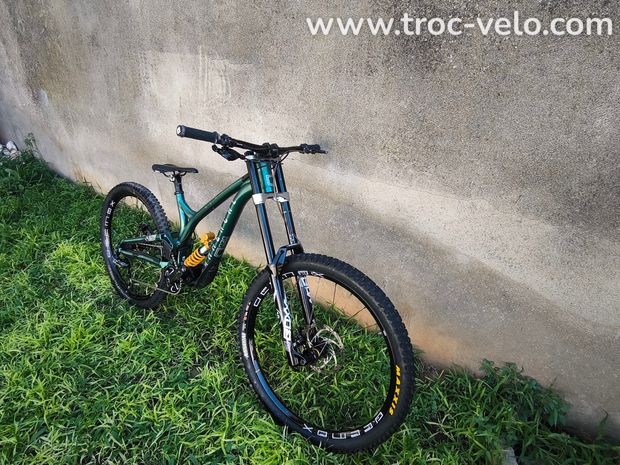 DH commencal - 6