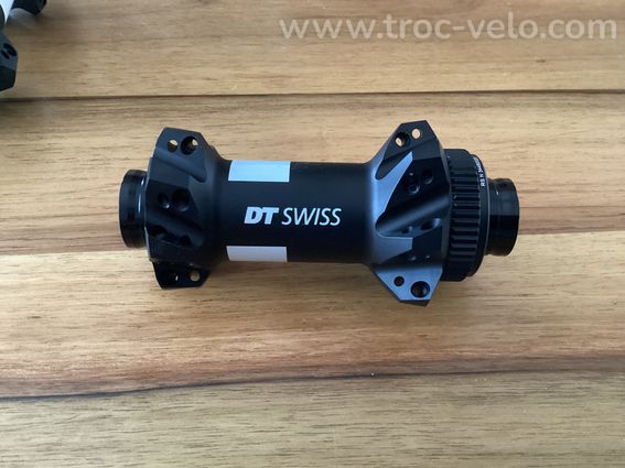 Paire de moyeux gravel ou route avant et arrière Dt swiss 350 straightpull 15/100 et 12/142 neuf - 5