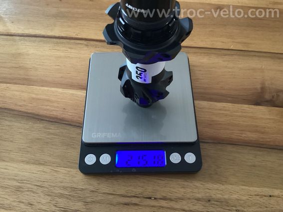 Paire de moyeux gravel ou route avant et arrière Dt swiss 350 straightpull 15/100 et 12/142 neuf - 8