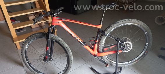 VTT GIANT