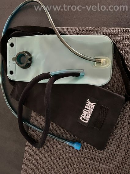1 camelbak hydrobak - 2