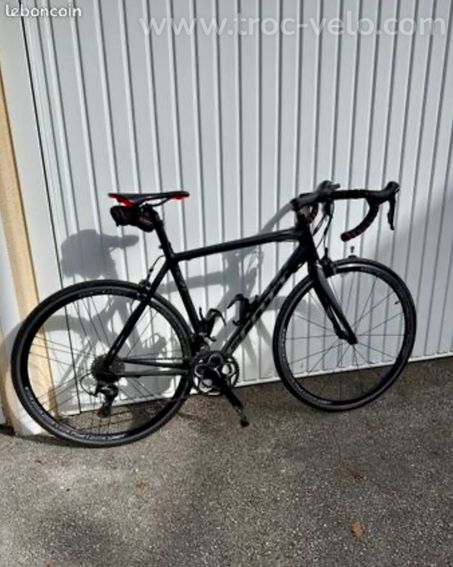 Vélo de route Scott CR1 10