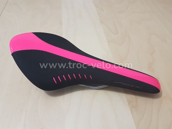 Selle Fizik, Arione, Wing Flex blanche | Acheter sur Selle Fizik, Arione, Wing Flex blanche | Acheter sur