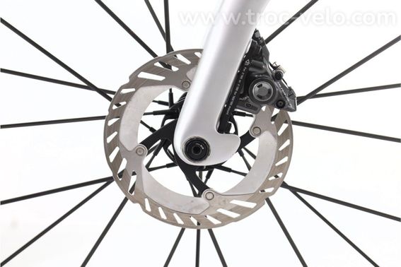 Produit Reconditionne    Pinarello Dogma F Di2 12v    Gris   Velo De Route   Tres Bon Etat - 7