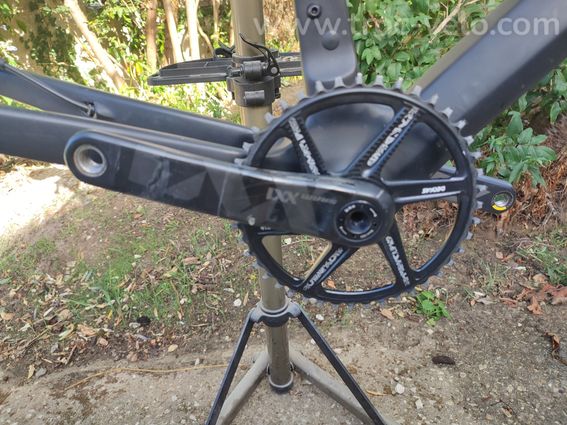 Cadre gravel + groupe sram force - 5