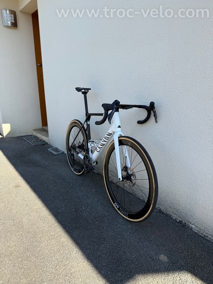 Canyon Ultimate CF SL 8 Aero | Ultegra Di2 12v | DT Swiss ARC 50/62 | Taille L - 3