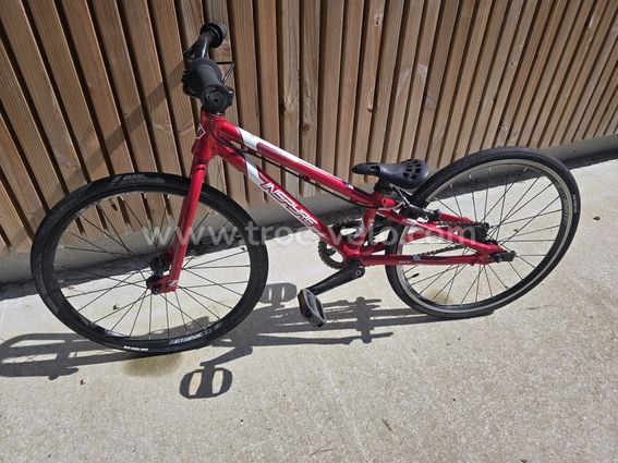 Velo BMX Race Inspyre Neo Micro 20"