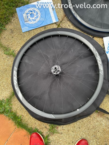 Paire de roue vélo ROUTE Giant Neuves P-R2 TUBELESS DISQUE - 1