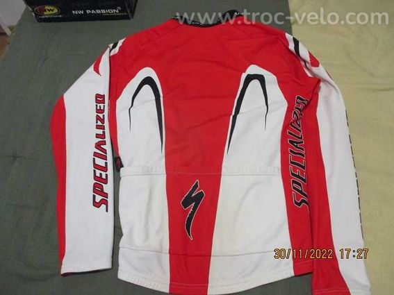 Veste SPECIALIZED Taille M, ZIP  HS . - 4