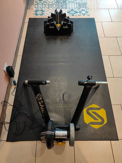 Home trainer connecté Saris M2 smart + support de roue