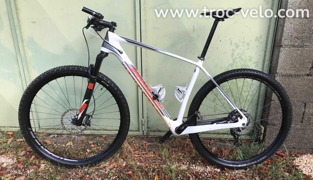 vtt specialized carbone stumpjumper XL blanc - 1